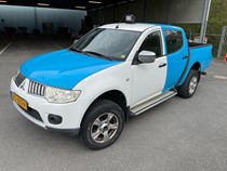 VG-382-R | Mitsubishi MITSUBISHI L200